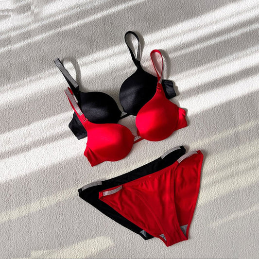 LinMart.pk High Quality New Style Wired Rhinestone Straps Back Hook Adjustable Straps Bra & Panty Set 1013